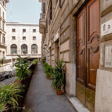 Ferienwohnung 4-Bdr Apt Among Colosseum&Termini 10-People Rom Exterior foto